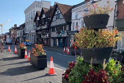Farnham in Bloom as town centre barriers axed