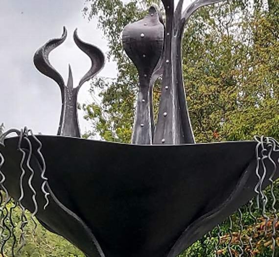 Second in series of sculptures unveiled as 'gift to town'