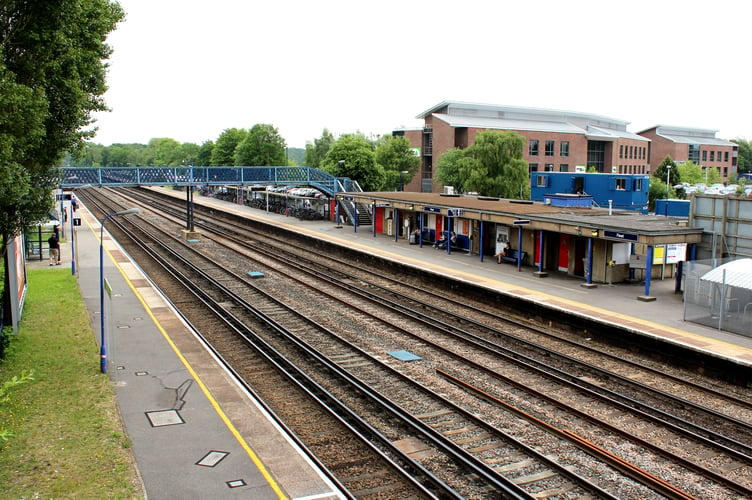 Fleet train station