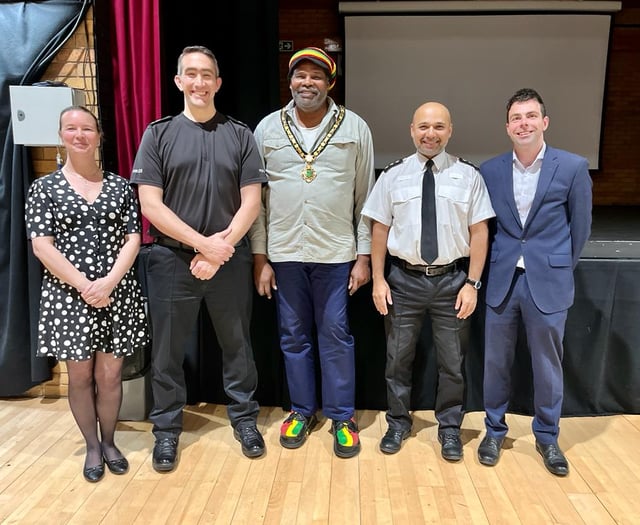 Whitehill & Bordon police give community safety talk to residents