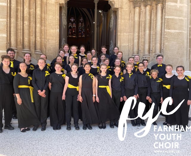 Farnham Youth Choir sings to victory at competition in southern France