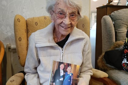 Century of smiles: Chestnut View celebrates 100 with Frieda Smith