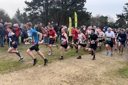 Record turnout: Hundreds lace up for Hindhead's Boxing Day Run