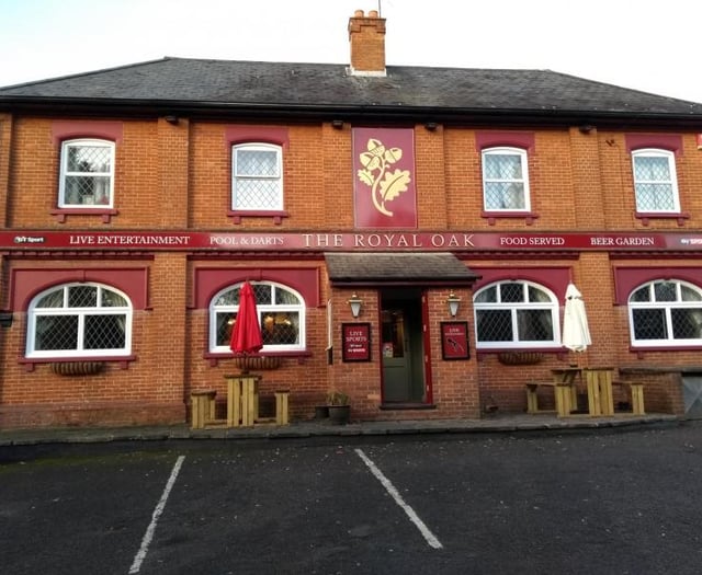 Appeal launched as three injured in Saturday brawl in Hollywater pub 