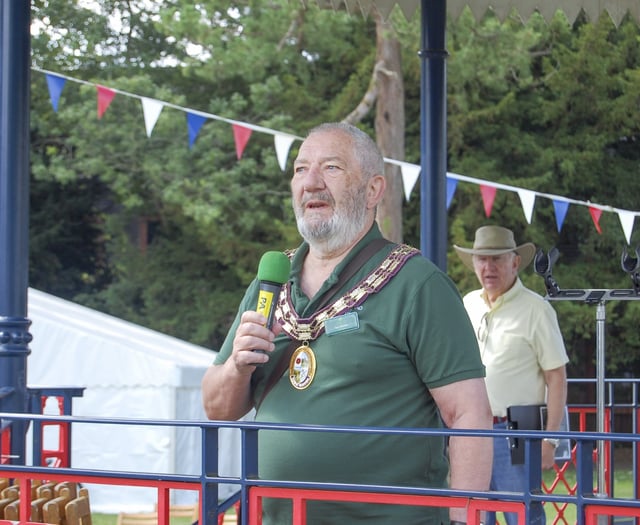 Alton mayor Cllr Ben Hamlin resigns after police probe his eligibility