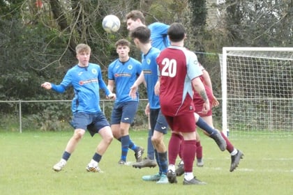 Liss Athletic put Fleet Spurs to the sword with comprehensive victory