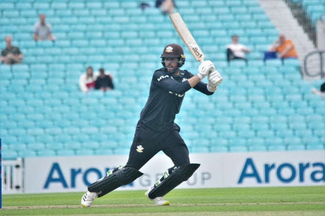 Surrey wicketkeeper-batter Ben Foakes in action (Photo: Mark Sandom)