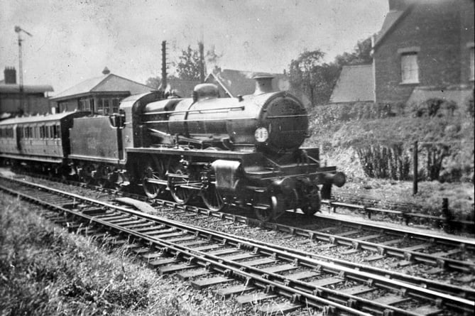 Farnham steam train Broomleaf Road